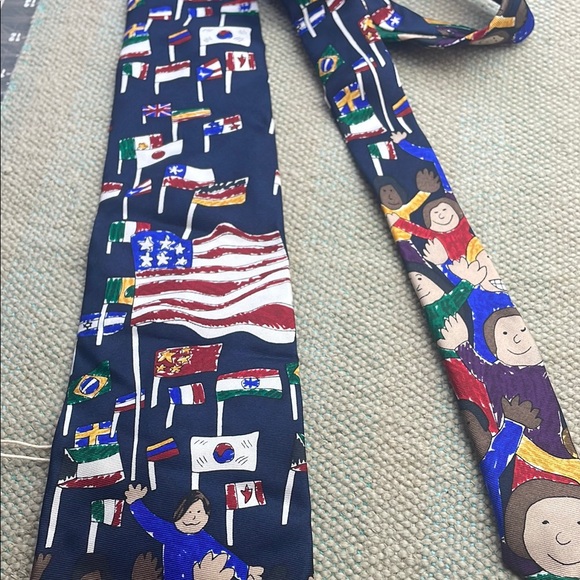 Vintage 1994 Save The Children Silk Tie Flag Art - Picture 13 of 14